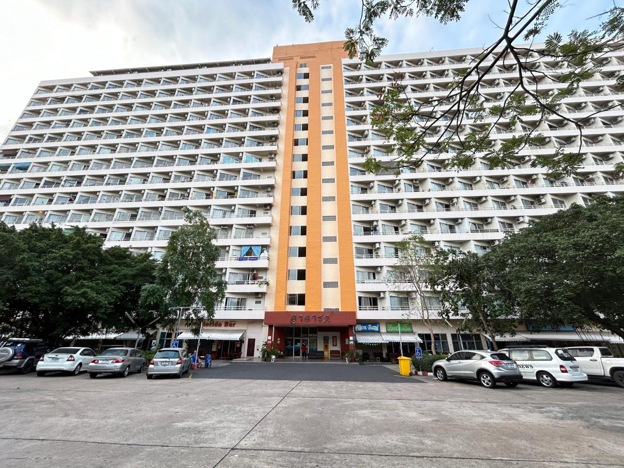 Mina 美景公寓酒店 Паттайя Экстерьер фото